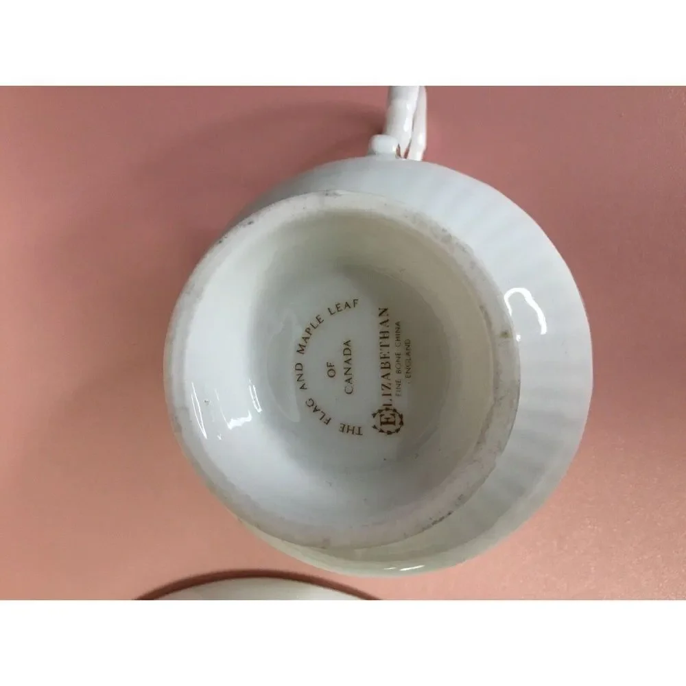 Elizabethan Tea Set Fine Bone‎ China Canada Symbols Tea Cup & Saucer